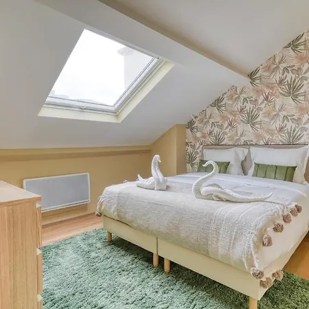 Apartment 3 Bedroom At Commerce 15 With Ac For 6 Pers *